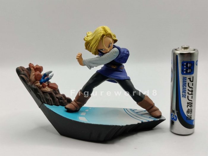 Android 18 & Vegeta Battle Megahouse