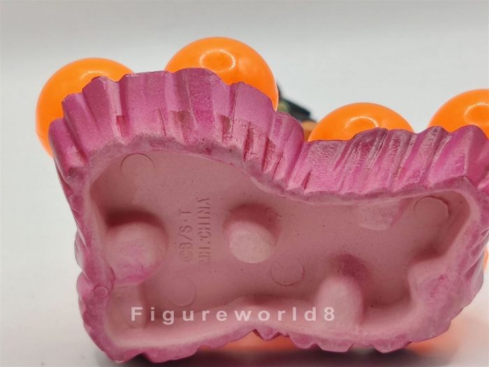 Ginyu Goku with Dragon Balls Megahouse - Image 5