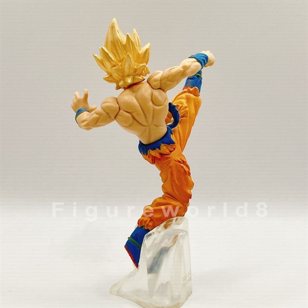 Battle Damaged Goku Kick - Figureworld8